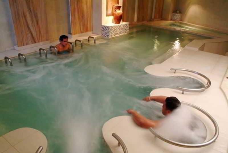 Networld Hotel Spa And Casino Pasay Buitenkant foto