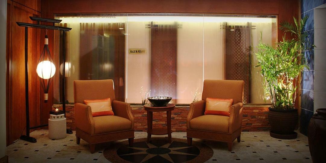 Networld Hotel Spa And Casino Pasay Buitenkant foto