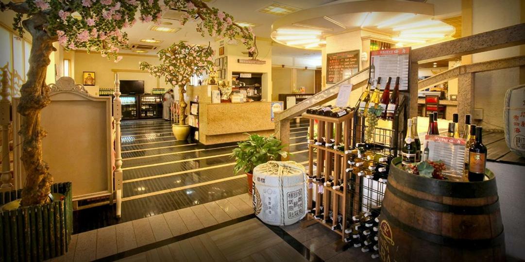 Networld Hotel Spa And Casino Pasay Buitenkant foto